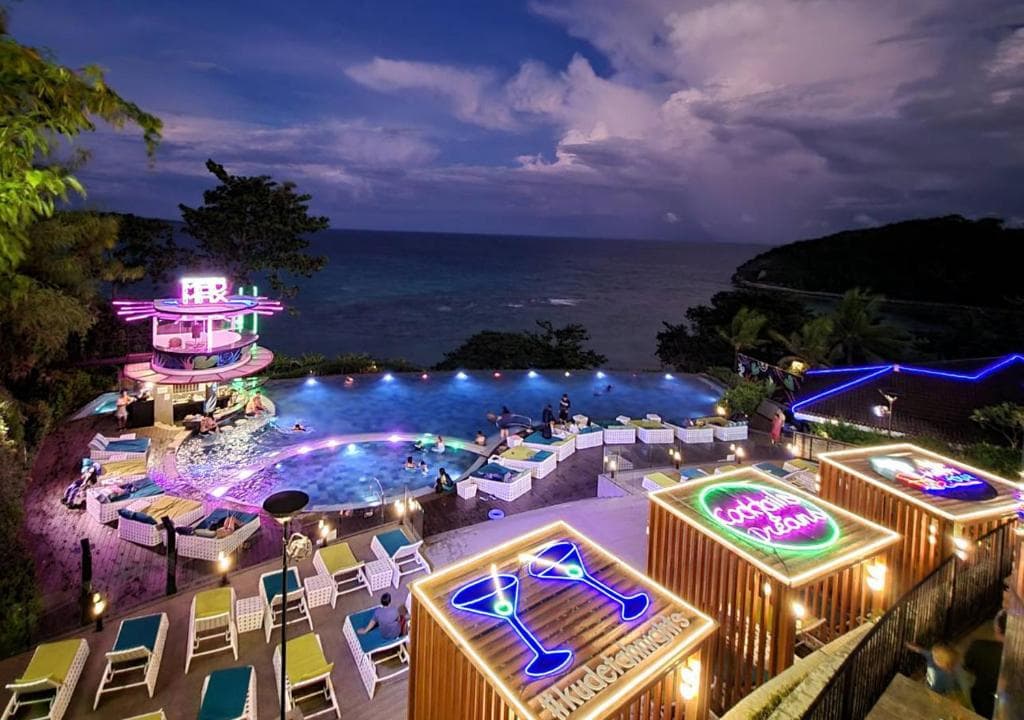 Fairways & Bluewater Resort