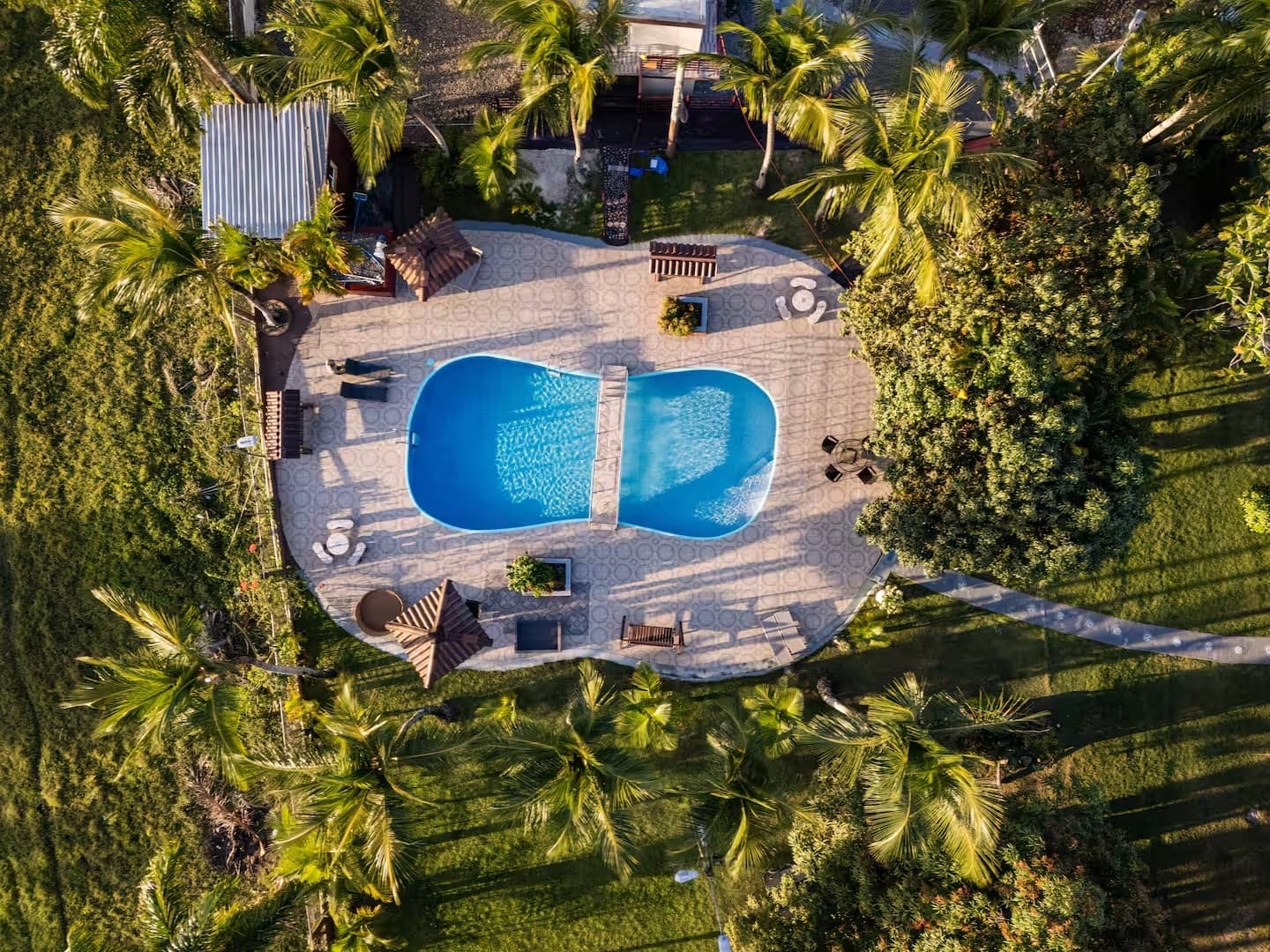 Vilă spațioasă, family-friendly, cu piscină